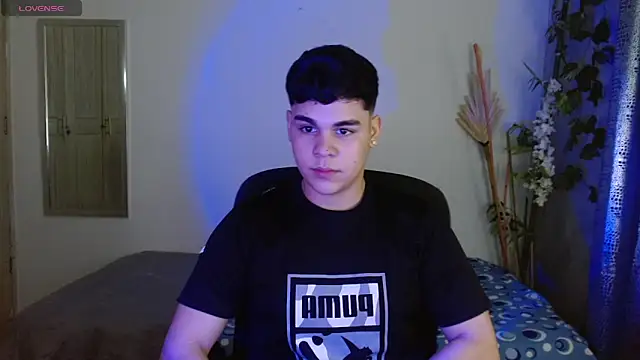 eithan jonnes online show from March 19, 2026, 9:41 pm