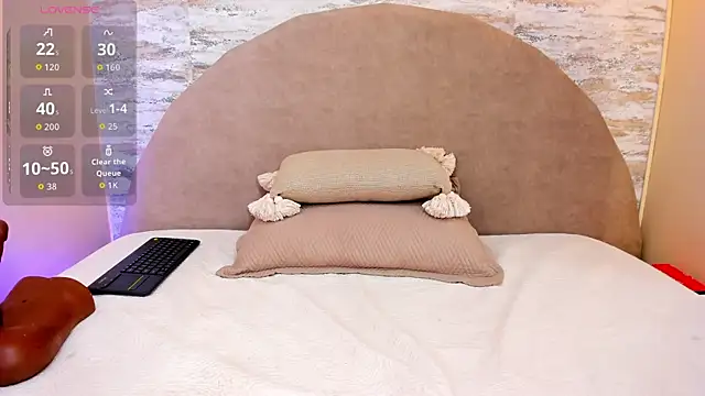 Snapshot of Ashley_Beaomunt chatting on February 25, 2026, 12:48 pm Ashley Beaomunt online show from February 25, 2026, 12:48 pm