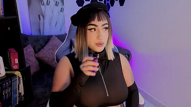 meowboo online show from February 11, 2026, 1:10 am