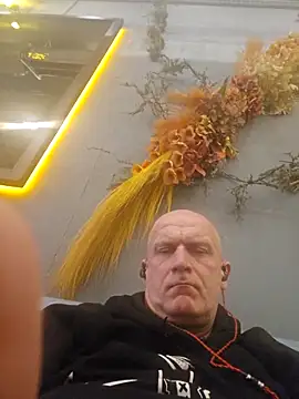 sk8brd snwbrd no snitch online show from February 17, 2026, 12:56 pm