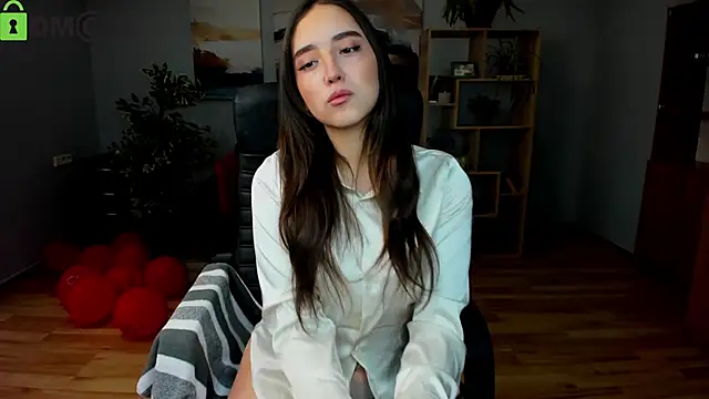 Snapshot of Effy_Royse chatting on February 22, 2026, 6:35 am Effy Royse online show from February 22, 2026, 6:35 am