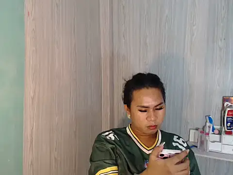 mauie69 online show from April 1, 2026, 3:40 am