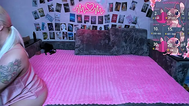 x Ulya1cutex online show from March 28, 2026, 2:05 pm