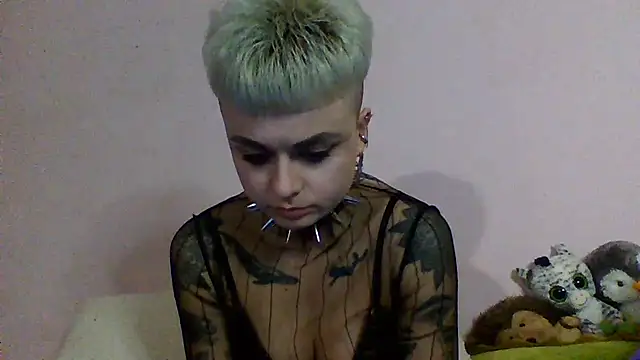 AlisaDear257 online show from April 8, 2026, 5:24 pm