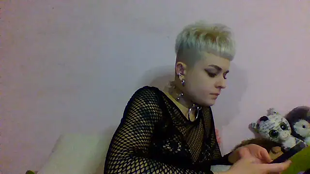 AlisaDear257 online show from April 12, 2026, 1:27 pm