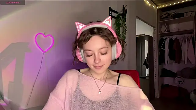 SlunkRear online show from April 16, 2026, 10:23 pm