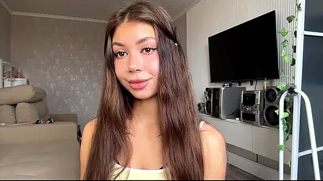 You Club Winx online show from April 10, 2026, 7:13 am