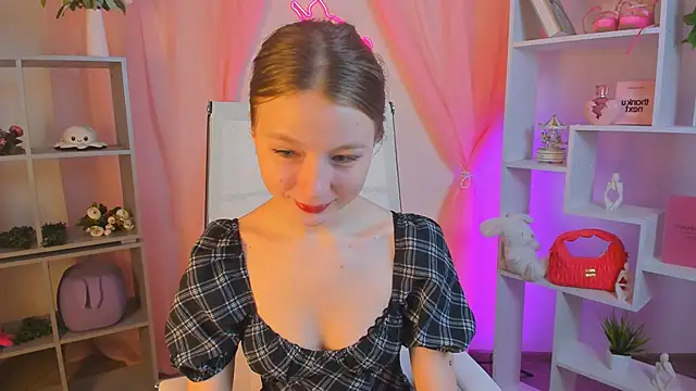 ElliFrankenweenie online show from February 26, 2026, 6:23 am