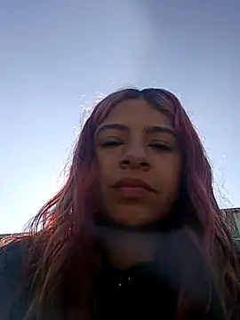 Snapshot of lunabloom2 chatting on February 28, 2026, 1:01 pm lunabloom2 online show from February 28, 2026, 1:01 pm