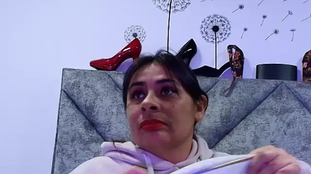 Camila baby777 online show from February 14, 2026, 6:48 pm