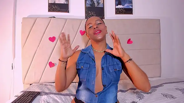 samaraa smith1 online show from February 21, 2026, 12:06 pm