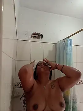 SoolLunaa online show from March 25, 2026, 8:37 pm