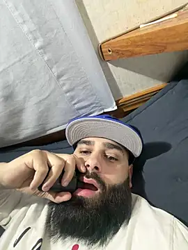 Snapshot of Mandingojay9 chatting on February 15, 2026, 12:18 am Mandingojay9 online show from February 15, 2026, 12:18 am