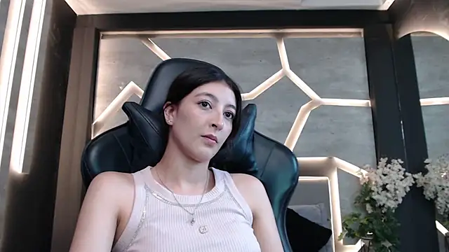 Snapshot of SinLickerr chatting on March 2, 2026, 7:43 pm SinLickerr online show from March 2, 2026, 7:43 pm