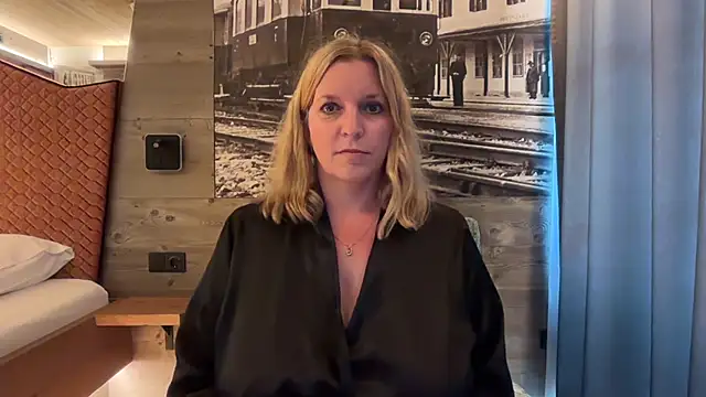 Busenwunder1280 online show from May 20, 2026, 2:01 pm