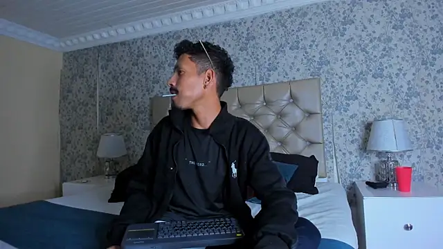 NoaahTylor online show from March 29, 2026, 9:04 pm