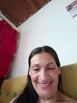 Layla Zaid online show from March 18, 2026, 4:21 pm