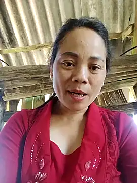 molly-xx online show from April 12, 2026, 4:50 am