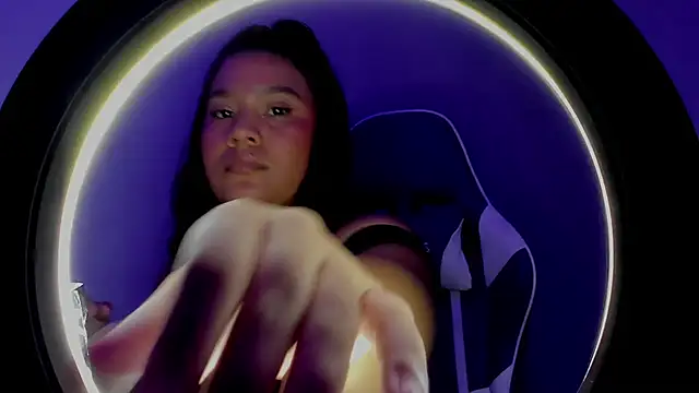 ZoeParcker online show from February 17, 2026, 1:29 pm