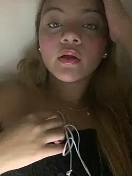 ayla0881 online show from February 22, 2026, 1:09 pm