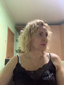 VeltaMur975 online show from March 4, 2026, 7:42 pm