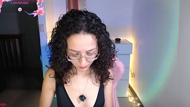 Alexia--27 online show from February 22, 2026, 2:02 am