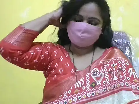 anu-reddyy online show from May 20, 2026, 5:02 am