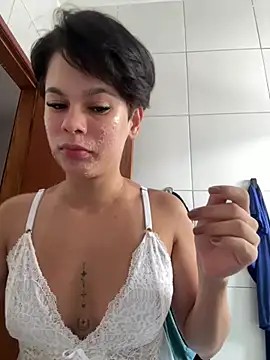 LissPerolaa online show from July 17, 2026, 12:12 pm