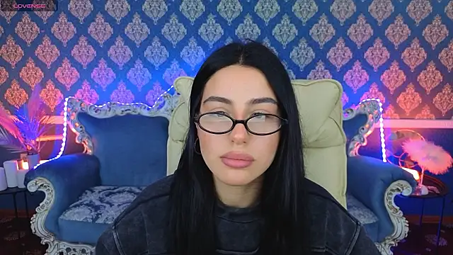 Snapshot of Twix_Ten chatting on February 22, 2026, 1:42 pm Twix Ten online show from February 22, 2026, 1:42 pm