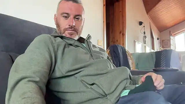 marcovik1 online show from March 19, 2026, 11:36 am