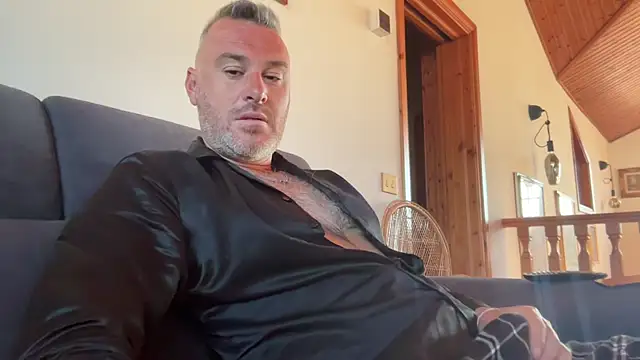 marcovik1 online show from April 9, 2026, 6:30 am