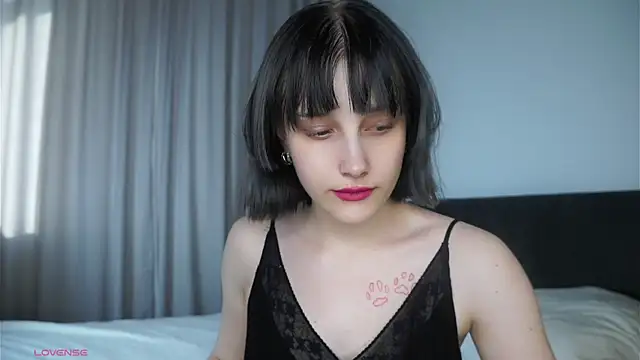 Snapshot of KirstinMcgeady chatting on July 18, 2026, 12:09 pm KirstinMcgeady online show from July 18, 2026, 12:09 pm