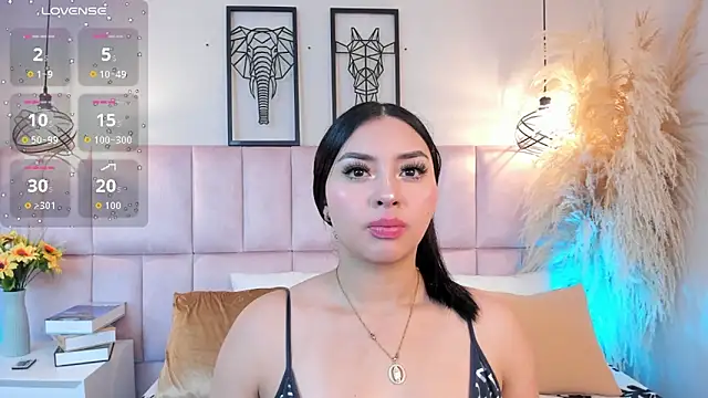 Snapshot of Ary_evans__ chatting on February 26, 2026, 12:15 pm Ary evans online show from February 26, 2026, 12:15 pm