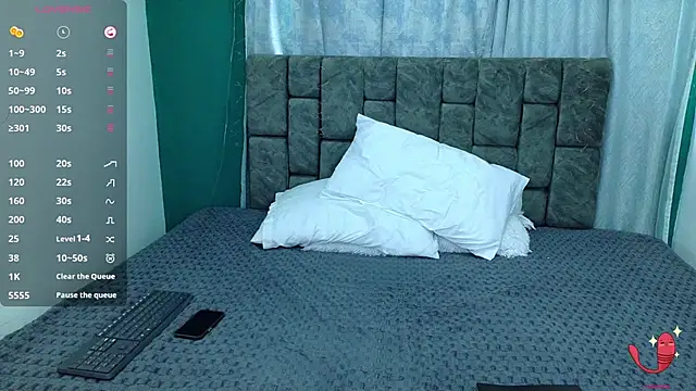 Snapshot of NicolasTorrez chatting on February 14, 2026, 9:22 pm NicolasTorrez online show from February 14, 2026, 9:22 pm