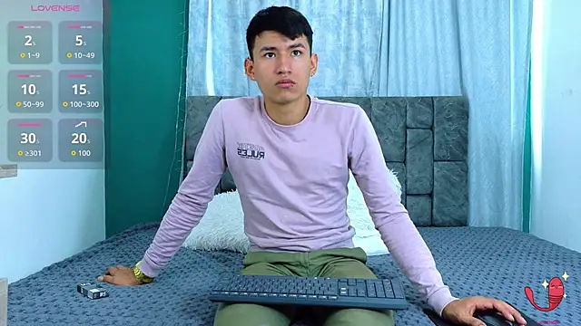 Snapshot of NicolasTorrez chatting on February 17, 2026, 3:40 pm NicolasTorrez online show from February 17, 2026, 3:40 pm