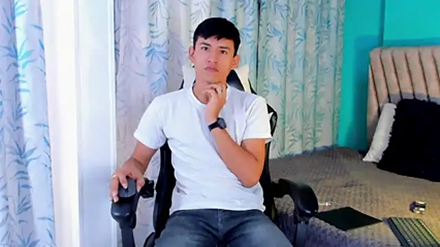 Snapshot of NicolasTorrez chatting on February 27, 2026, 8:53 pm NicolasTorrez online show from February 27, 2026, 8:53 pm