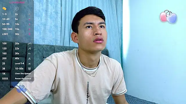 Snapshot of NicolasTorrez chatting on February 28, 2026, 7:59 pm NicolasTorrez online show from February 28, 2026, 7:59 pm