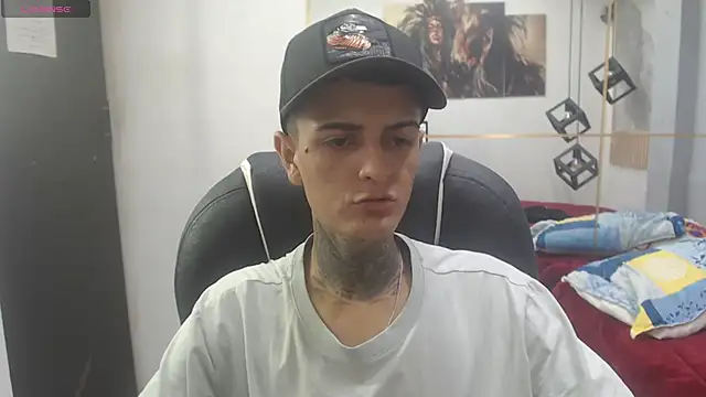 Snapshot of benjamin_anthony chatting on February 24, 2026, 2:31 am benjamin anthony online show from February 24, 2026, 2:31 am