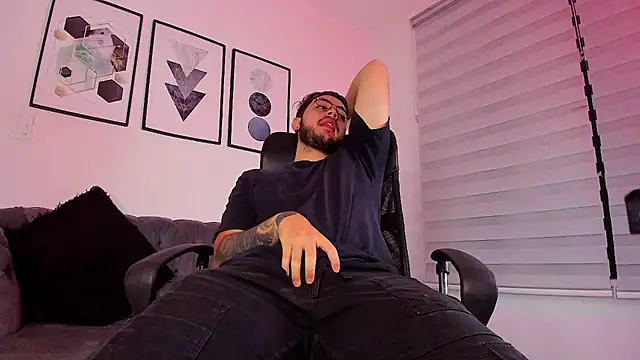 Snapshot of ethan_grace chatting on February 21, 2026, 12:06 pm ethan grace online show from February 21, 2026, 12:06 pm