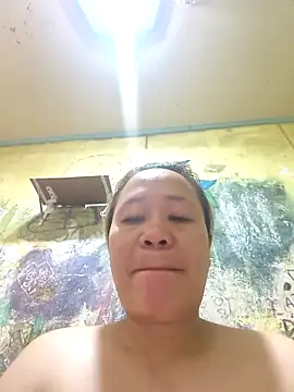 squirtshantal online show from March 8, 2026, 3:32 am