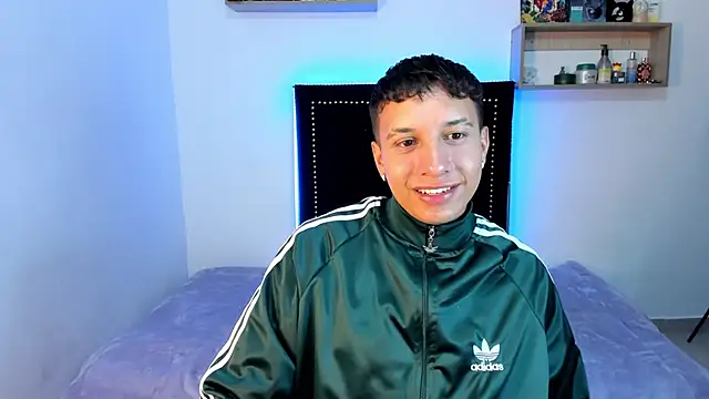 Snapshot of Jhony_rayder chatting on February 14, 2026, 1:35 am Jhony rayder online show from February 14, 2026, 1:35 am