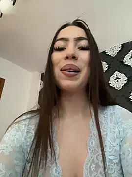 I amSis online show from April 28, 2026, 11:15 am