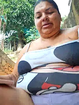 Snapshot of Juli_Powl chatting on February 23, 2026, 1:19 pm Juli Powl online show from February 23, 2026, 1:19 pm