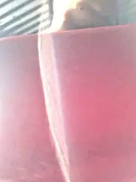 Snapshot of Juli_Powl chatting on February 27, 2026, 12:05 pm Juli Powl online show from February 27, 2026, 12:05 pm