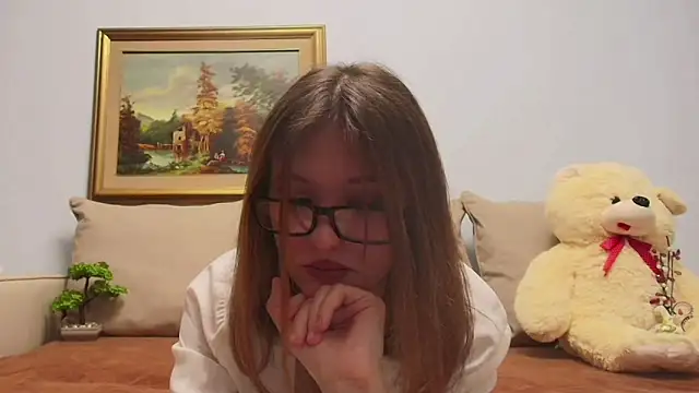 ChloeDream66 online show from May 30, 2026, 10:18 pm