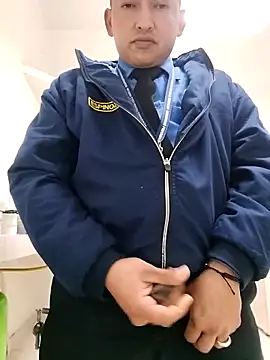 Hachi28 online show from April 22, 2026, 11:39 pm