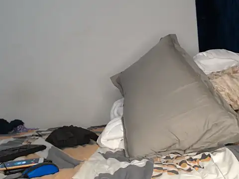 Rayna-20 online show from February 26, 2026, 9:03 pm