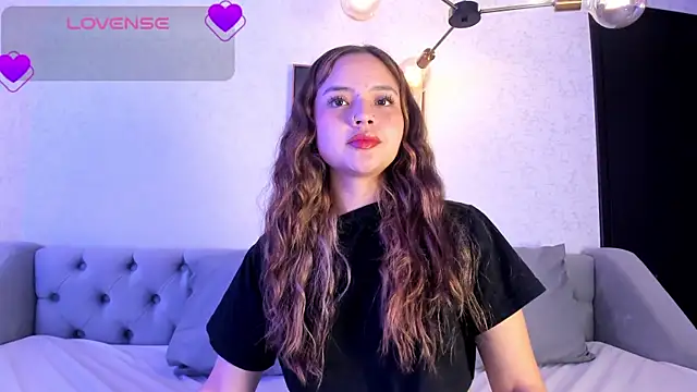 Snapshot of MAGIC_EMMA_ chatting on February 17, 2026, 12:56 pm MAGIC EMMA online show from February 17, 2026, 12:56 pm