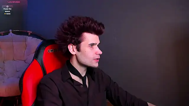 Snapshot of trevor_dreams chatting on February 19, 2026, 10:33 am trevor dreams online show from February 19, 2026, 10:33 am