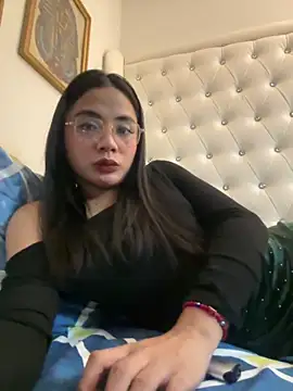 camillejoson online show from April 8, 2026, 12:16 pm